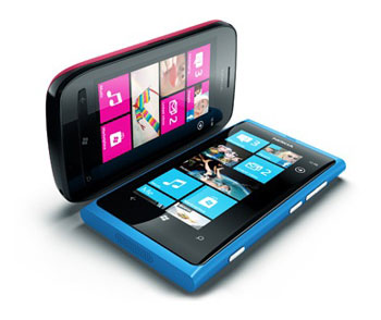 nokia_lumia_phones_01.jpg