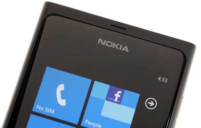 nokia_lumia_phones_06.jpg