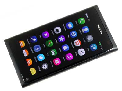 n www.writeage.comimagesnokian9preview02.jpg برسی تخصصی Nokia N9 همه آنچه می خواهید بدانید