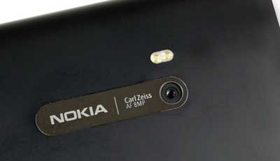 n www.writeage.comimagesnokian9preview12.jpg برسی تخصصی Nokia N9 همه آنچه می خواهید بدانید