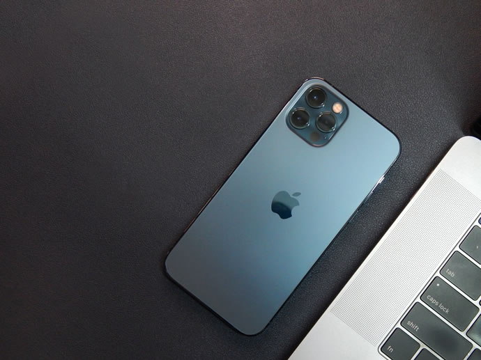 آیفون 12 پرفروشترین گوشی 5G در اکتبر 2020 1